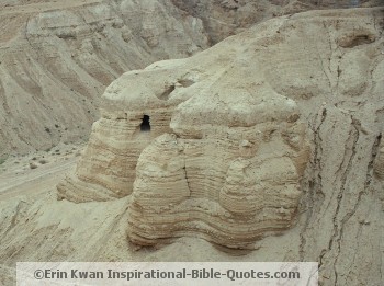 Qumran Caves, Discovery of the Dead Sea Scrolls